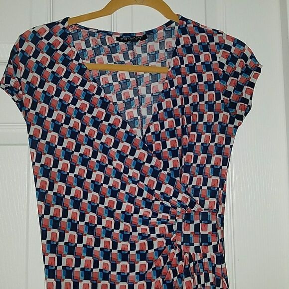 Mlle Gabrielle printed faux wrap dress Sz S NWOT - Picture 2 of 5